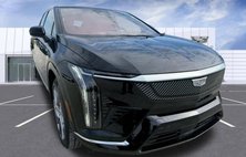 2025 Cadillac OPTIQ Luxury 2