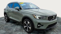2023 Volvo XC40 B5 Plus Bright Theme