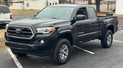 2017 Toyota Tacoma SR