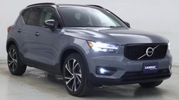 2022 Volvo XC40 T5 R-Design