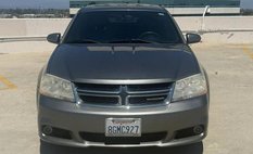 2011 Dodge Avenger Lux