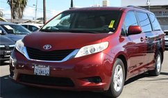 2014 Toyota Sienna LE