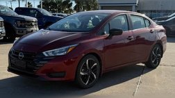 2023 Nissan Versa SR