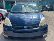 2004 Toyota Sienna LE