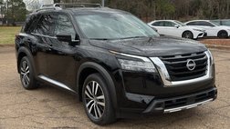 2023 Nissan Pathfinder Platinum