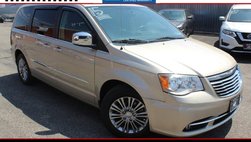 2015 Chrysler Town and Country Touring-L
