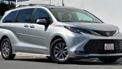 2021 Toyota Sienna XLE
