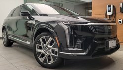 2025 Cadillac OPTIQ Luxury 2