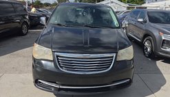 2014 Chrysler Town and Country Touring-L
