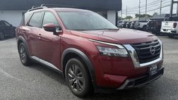 2022 Nissan Pathfinder SV