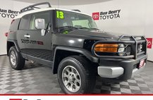 2013 Toyota FJ Cruiser Base