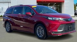 2024 Toyota Sienna LE 8-Passenger