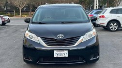 2017 Toyota Sienna LE 8-Passenger
