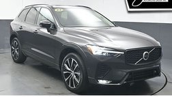 2023 Volvo XC60 B5 Plus Dark Theme