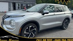 2022 Mitsubishi Outlander ES