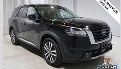 2022 Nissan Pathfinder Platinum