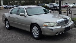 2003 Lincoln Town Car Executive