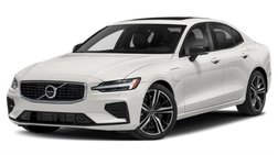 2022 Volvo S60 Recharge T8 R-Design Expression