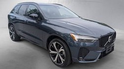 2023 Volvo XC60 B5 Ultimate Dark Theme