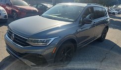 2023 Volkswagen Tiguan SE R-Line Black