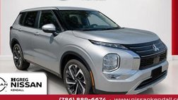 2023 Mitsubishi Outlander SE
