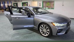 2021 Volvo S60 T5 Momentum