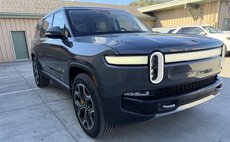 2023 Rivian R1S Adventure