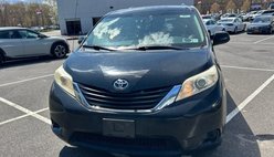2011 Toyota Sienna LE 8-Passenger