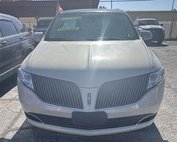 2015 Lincoln MKT Base
