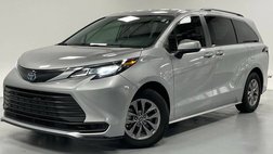 2023 Toyota Sienna LE 8-Passenger