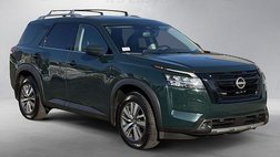2022 Nissan Pathfinder SL