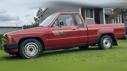1985 Toyota Pickup Deluxe