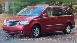 2009 Chrysler Town and Country Touring