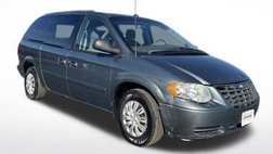 2005 Chrysler Town and Country LX
