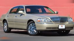 2005 Lincoln Town Car Signature Limited