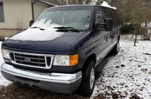 2005 Ford E-Series XL