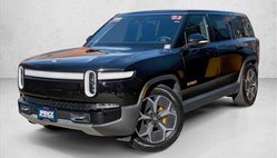 2023 Rivian R1S Adventure