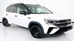 2024 Volkswagen Taos SE Black 4Motion