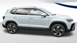 2025 Volkswagen Taos SE 4Motion
