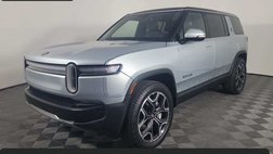 2025 Rivian R1S Adventure