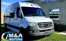 2022 Mercedes-Benz Sprinter 2500