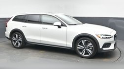 2023 Volvo V60 Cross Country B5 Plus