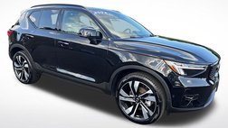 2024 Volvo XC40 B5 Plus Dark Theme