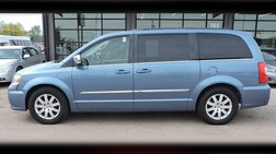 2011 Chrysler Town and Country Touring-L