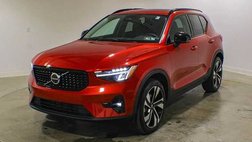2024 Volvo XC40 B5 Plus Dark Theme