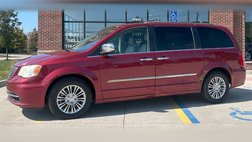2013 Chrysler Town and Country Touring-L