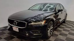 2021 Volvo S60 T6 Momentum