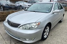 2005 Toyota Camry LE V6
