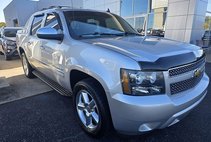 2013 Chevrolet Avalanche LTZ Black Diamond