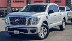 2017 Nissan Titan SV